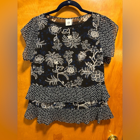 Cabi Flutter Blouse | XS | Perfect Condition - Picture 1 of 3